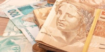 ÓTIMA NOTÍCIA: Famílias de baixa renda podem RECEBER até R$ 2 MIL por mês! Saiba como
