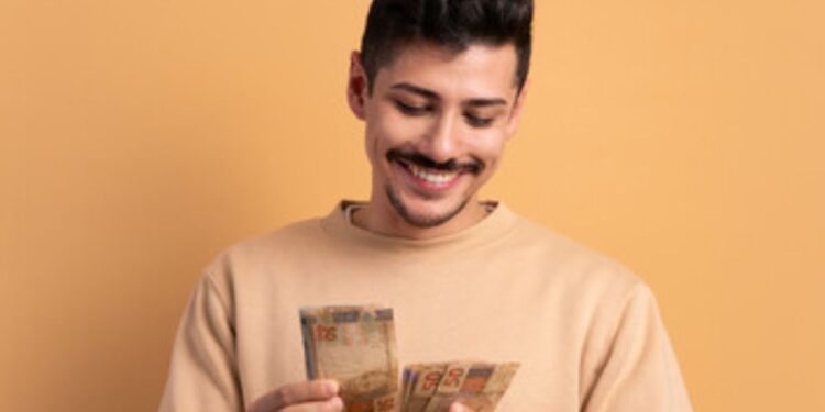 CAIXA TEM: Veja quem tem direito ao SAQUE EXTRA de R$ 540 na próxima segunda-feira (06/05)