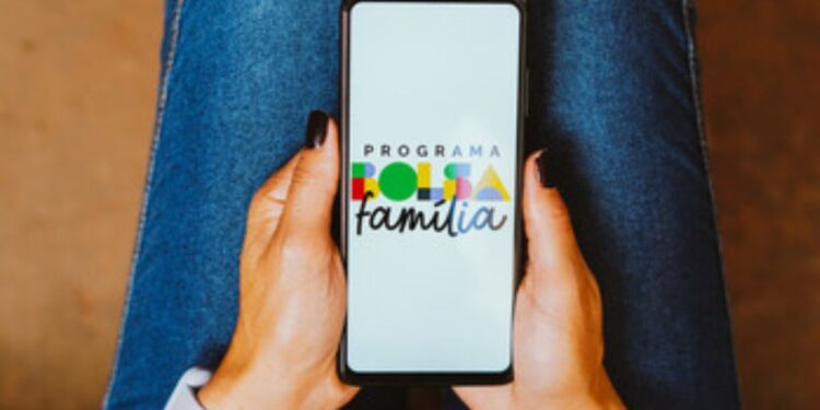 Bolsa Família: Após PENTE-FINO, Governo REVELA várias mudanças que podem acontecer no benefício