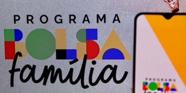 NOVAS REGRAS do Bolsa Família: Beneficiários podem trabalhar no Uber e 99Pop? Saiba agora
