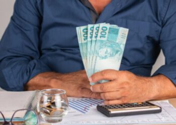 Inscritos no CadÚnico poderão receber crédito de até R$ 21 MIL; veja como destravar o benefício