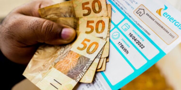 Aneel emite COMUNICADO sobre a Conta de Energia e brasileiros SE DESESPERAM