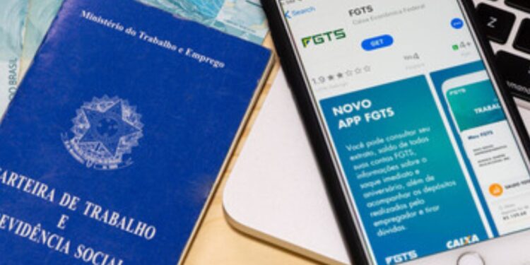 MUDANÇA no FGTS pega trabalhadores de surpresa! Empréstimos podem substituir Saque-Aniversário; entenda