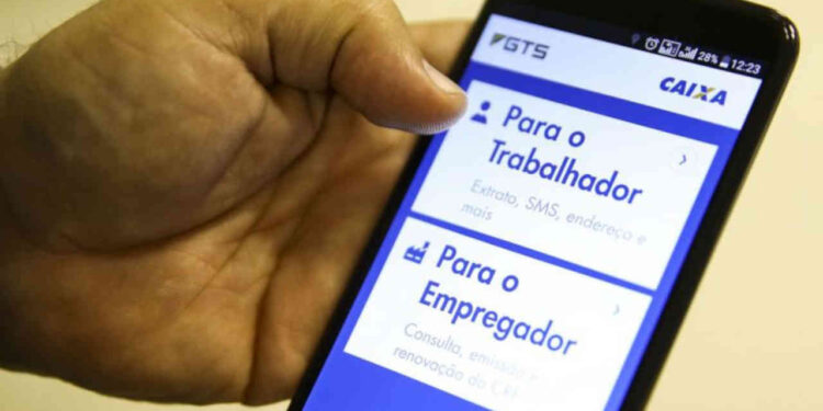 Seu FGTS ficou RETIDO? Veja agora o que fazer