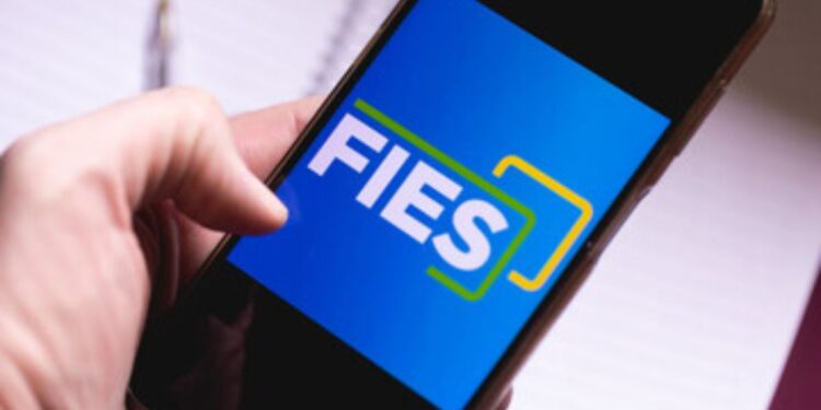 Fies: Mudanças no Benefício Deixam Estudantes Apreensivos; Veja Como Funcionará A Partir de Agora