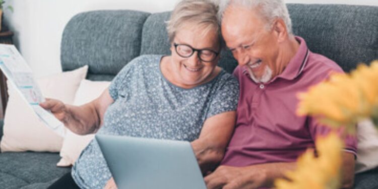 Você tem mais de 60 anos? Você pode estar LIVRE de Pagar estas 4 DÍVIDAS!