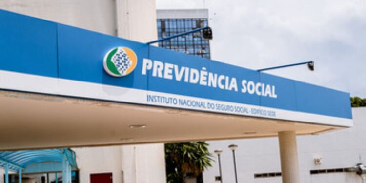 INSS: Governo Emite ALERTA sobre Suspensão De Pagamentos, entenda