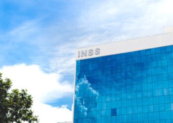 INSS libera pagamento do 13º SALÁRIO do INSS para NOVO GRUPO nesta quinta-feira (02/05)