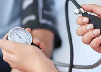 Veja como receber benefício do governo para pessoas com PRESSÃO ALTA!