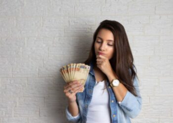 Participantes no CadÚnico entrarão no Pé-de-Meia; veja quem tem direito