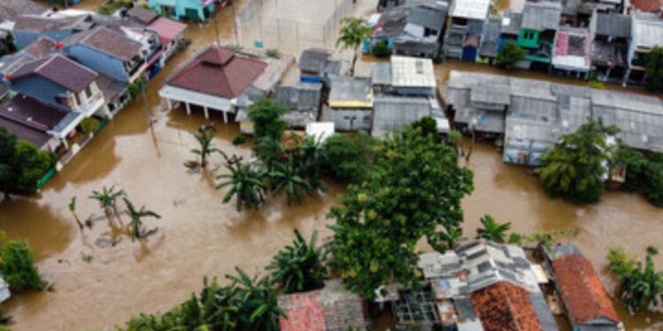 Governo prepara ajuda financeira de R$ 5 mil a famílias no Rio Grande do Sul