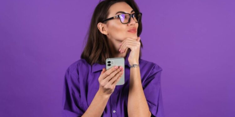 NUBANK anuncia que também será OPERADORA DE CELULAR. Veja como vai funcionar