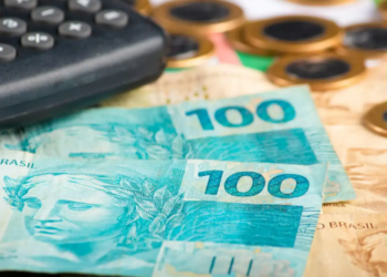 BPC com pagamento do 13º este mês? Entenda se haverá repasse de R$ 1.412 + R$ 706