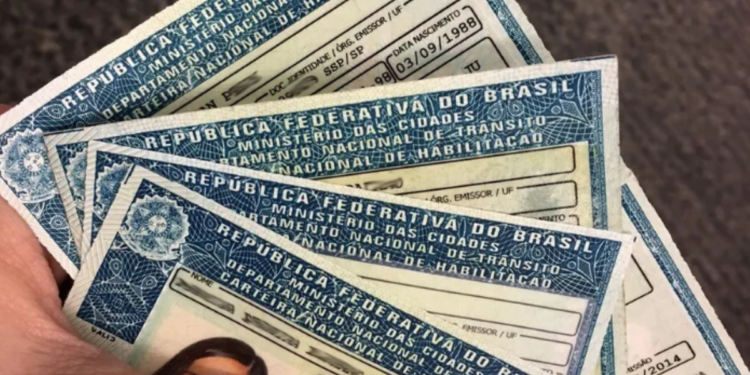 CNH 2024: Acaba de sair a lista ATUALIZADA dos problemas de saúde que impedem a emissão e renovação do documento; confira