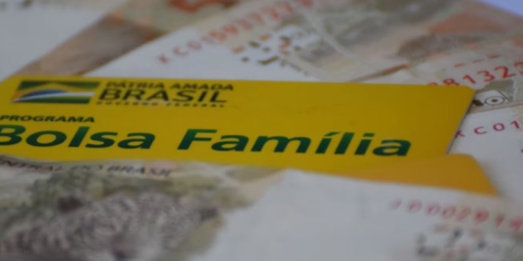 Cadastre o seu CPF e Ganhe R$ 600 + R$ 150 + R$ 50 e mais pelo Bolsa Família em Junho