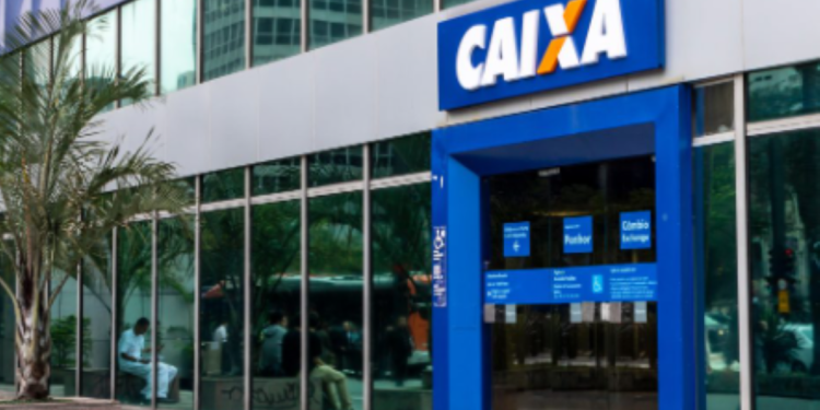 Alunos podem receber R$ 9.200,00 pela Caixa; Saiba como