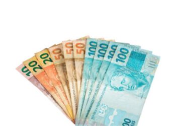 Programas EXCLUSIVOS do Governo Federal Podem Garantir até R$ 900 Para sua Família – Saiba como!