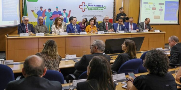 Governo vai investir R$ 1 BILHÃO para reduzir tempo de espera em atendimento na saúde