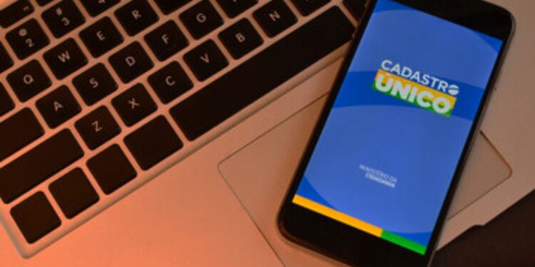 Inscritos no CadÚnico Descobrem NOVO BENEFÍCIO e Ficam Alegres!