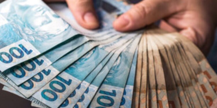 Inscritos no CadÚnico Podem Receber R$ 200 + R$ 700 se Atenderem a Estes Critérios