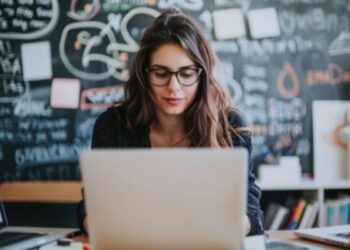 Nunca Foi Tão Fácil: Aprenda a Obter Sua Certidão de Nascimento e Outros Documentos pela Internet!