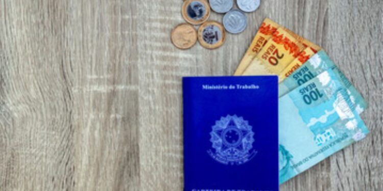 Governo Antecipa PIX de R$ 1.512 para Trabalhador CLT? Entenda