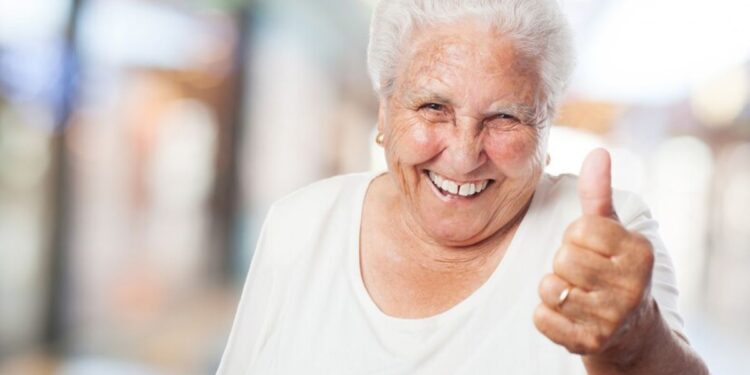 Idosos com mais de 60 Anos têm ISENÇÃO de Contas