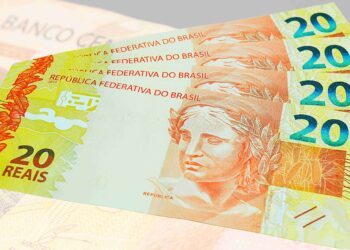 Brasileiros estão ganhando FINANCIAMENTO do Governo Federal; veja como solicitar