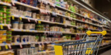 Cartão alimentação de R$330 será distribuído HOJE (13/07) para Bolsa Família? Veja como conseguir