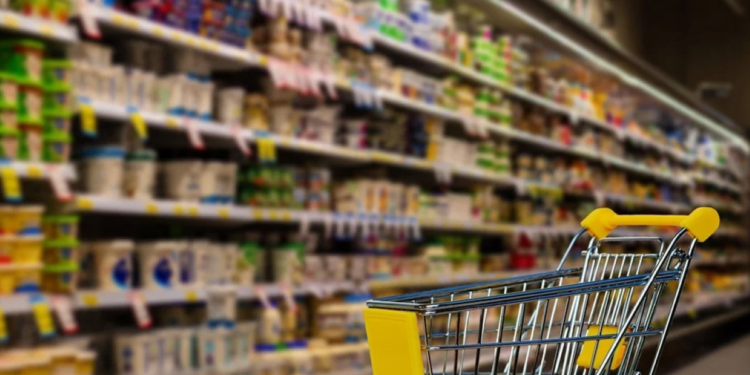 Cartão alimentação de R$330 será distribuído HOJE (13/07) para Bolsa Família? Veja como conseguir