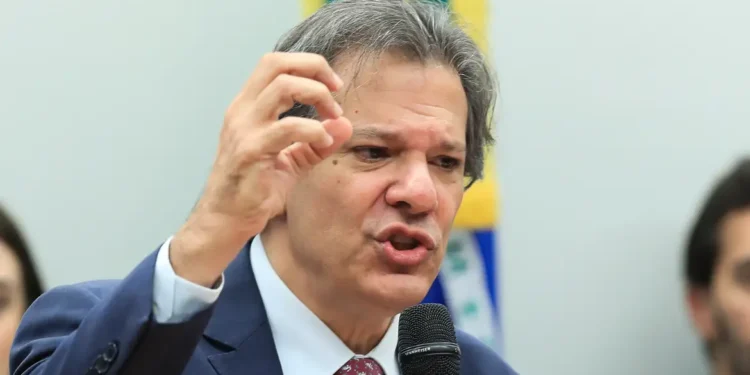 BLOQUEIO confirmado! Haddad decide CONGELAR R$ 15 bilhões e brasileiros temem que isso afete benefícios sociais; entenda