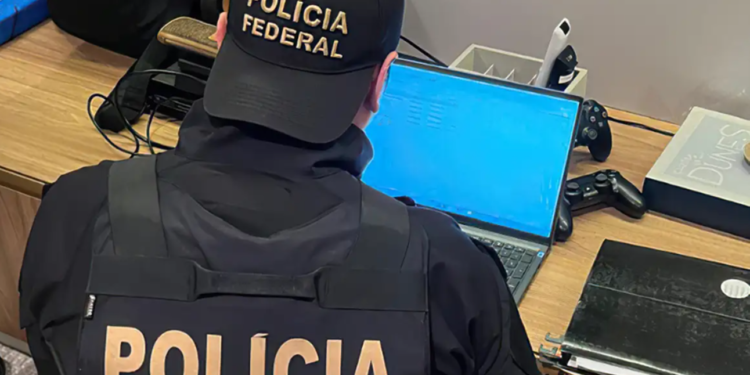 Fraude no Bolsa Família: PF combate grupo criminoso que desviava benefícios