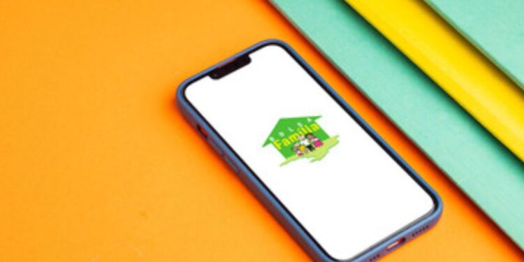 Pode Receber Bolsa Família e Estudar em Faculdade Particular? Veja a Verdade!