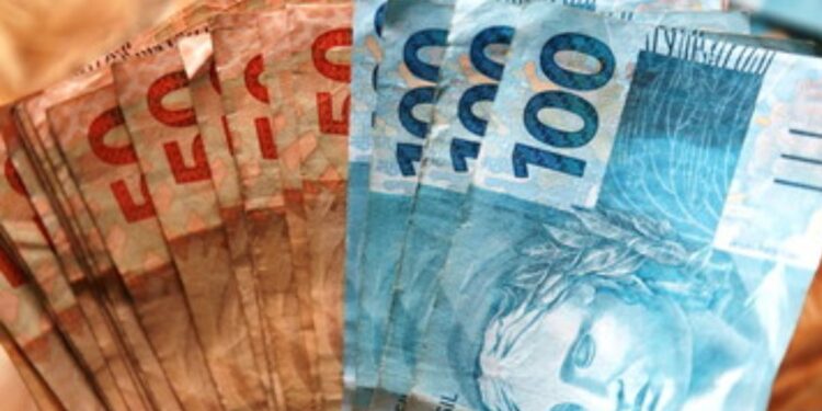 Beneficiários do Bolsa Família Podem Receber EXTRA de R$ 1.412 pelo INSS? Confira