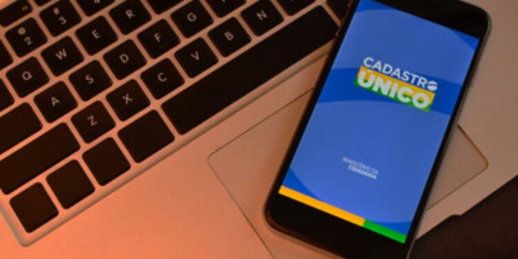 Cadastro Único: Qual a Renda que Você Precisa para se Inscrever?