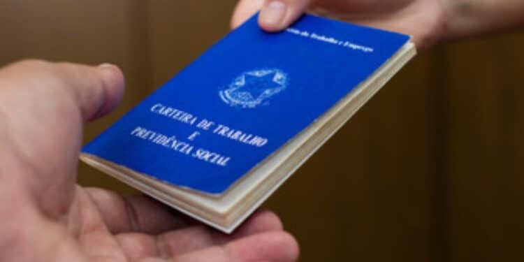 É Possível se Afastar por Doença em Apenas um dos Seus Empregos?