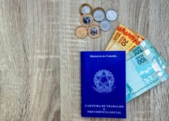 Donas de Casa no CadÚnico Podem se Aposentar com R$ 1.412 na Conta