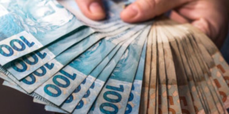 Não Perca Essa Chance: R$ 6.220 Liberados para Trabalhadores com Carteira Assinada – Veja Como Receber