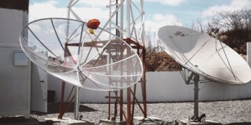 Antenas parabólicas digitais. Imagem: Gov.br