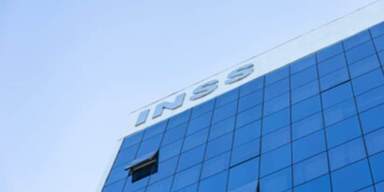 Descubra o Passo a Passo SECRETO para Atualizar seus Dados do INSS e Evitar o Pente Fino!
