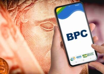 ATENÇÃO: Confira a lista dos idosos que terão o repasse do BPC travado!