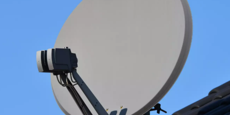 Milhares de famílias podem receber nova parabólica digital