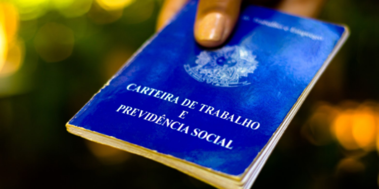 14º salário será pago para trabalhadores? Tire suas dúvidas e saiba quem será contemplado