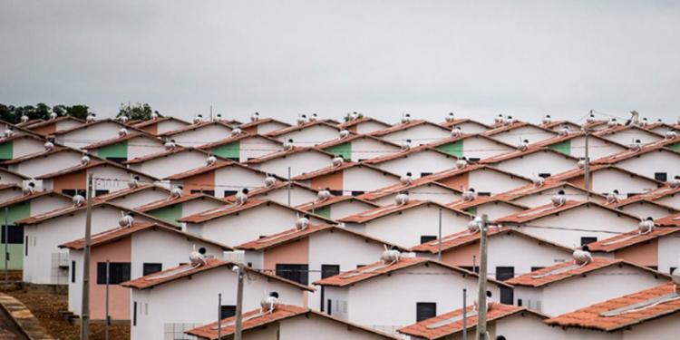 Minha Casa Minha Vida: governo faz mudanças no programa e brasileiros choram de tristeza
