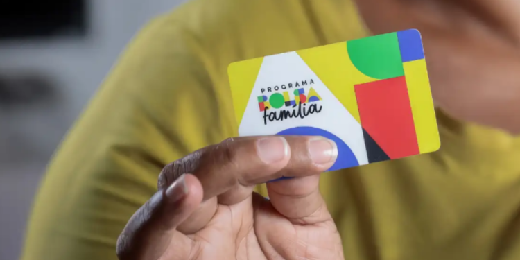 Sem aumento no Bolsa Família em 2025? Entenda o que está acontecendo