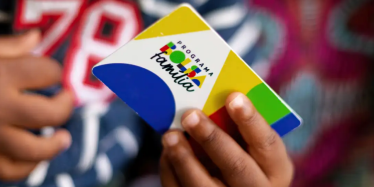 Bolsa Família MAIOR: Benefício ou armadilha? Impacto no interesse por empregos!Bolsa Família MAIOR: Benefício ou armadilha? Impacto no interesse por empregos!