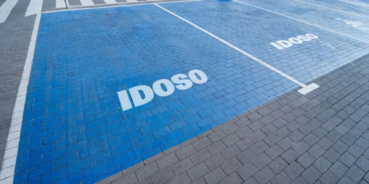 Cartão do Idoso para estacionamento descubra como obter o seu!