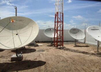 Quando as antenas parabólicas antigas vão parar de funcionar no Brasil?
