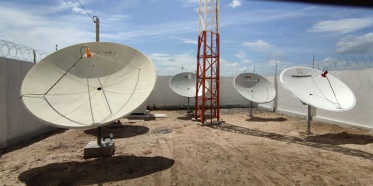 Quando as antenas parabólicas antigas vão parar de funcionar no Brasil?