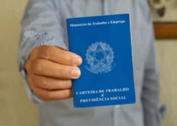 É Possível Obter Auxílio-Doença Sem Contribuição ao INSS? Descubra Como!